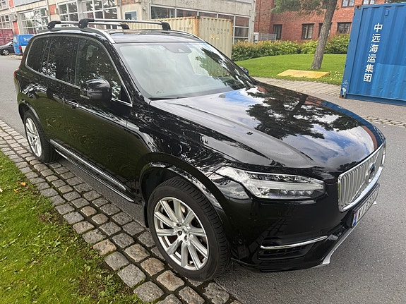 Volvo XC90 4 of 5