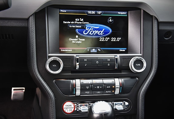 Ford Mustang 18 of 19