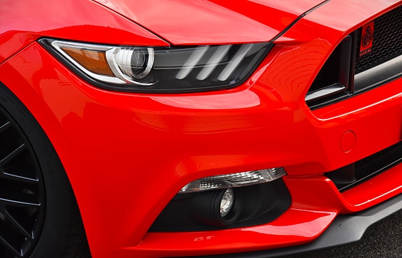 Ford Mustang 10 of 19