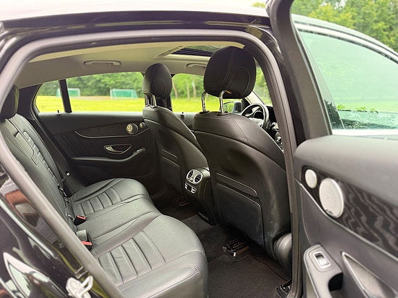 Mercedes-Benz GLC350 e 18 of 19