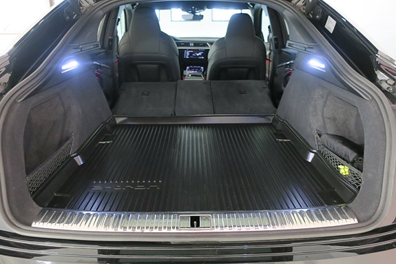 Audi Q8 e-tron 9 of 21