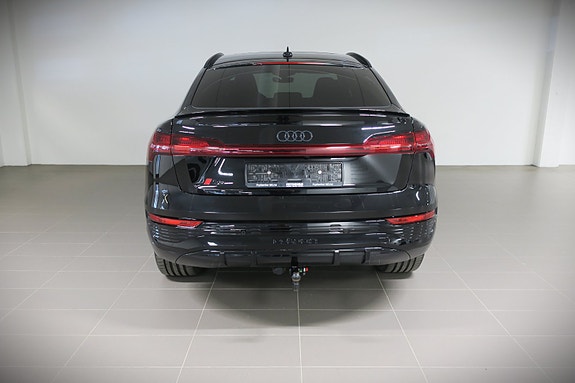 Audi Q8 e-tron 5 of 21