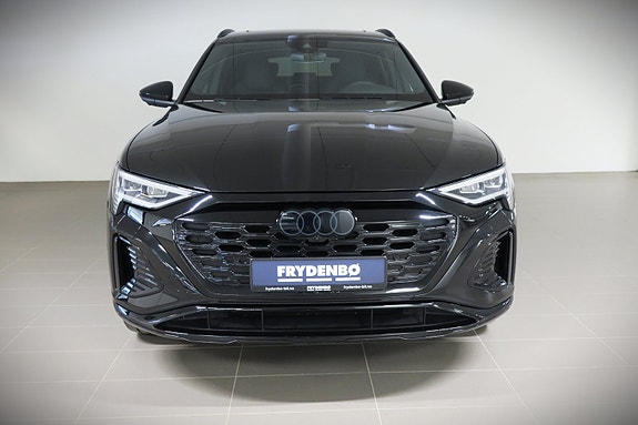 Audi Q8 e-tron 2 of 21