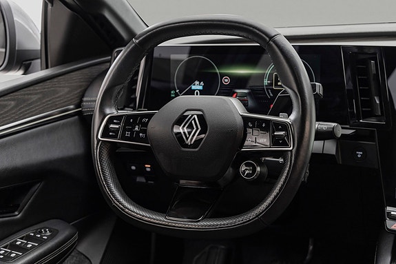 Renault Megane E-Tech 15 of 27