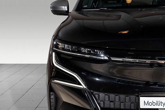 Renault Megane E-Tech 7 of 27