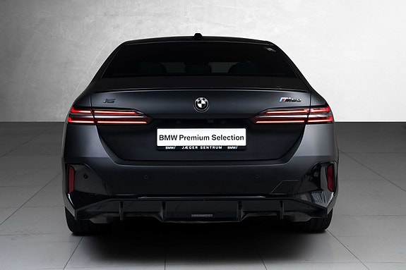 BMW i5 8 of 30
