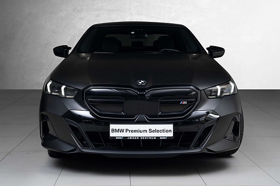 BMW i5 7 of 30