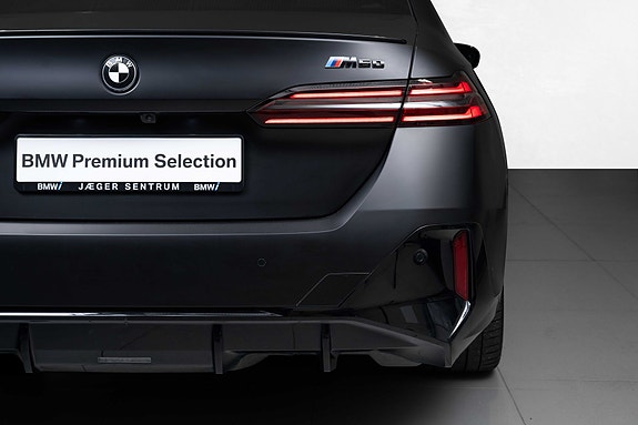 BMW i5 9 of 30