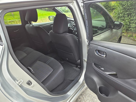 Nissan Leaf 12 of 13
