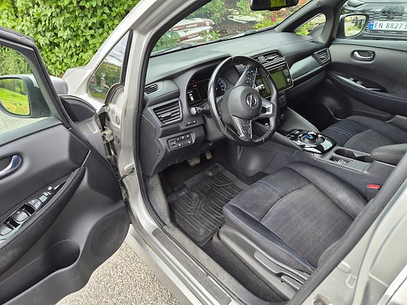 Nissan Leaf 7 of 13