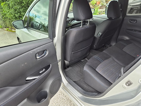 Nissan Leaf 11 of 13