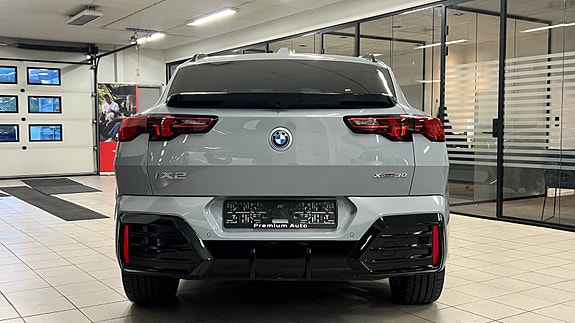 BMW iX2 15 of 30