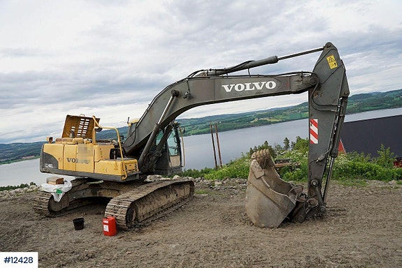 Volvo EC240CL Beltegraver med 2 skuffer 8 of 30