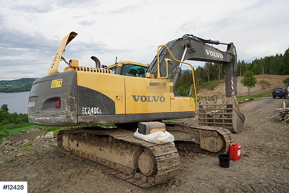 Volvo EC240CL Beltegraver med 2 skuffer 6 of 30