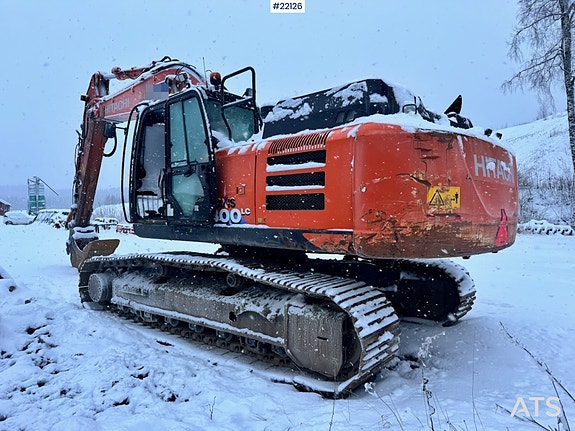 Hitachi ZX300LC-6 Beltegraver m/ Graveskuffe. 8 of 30