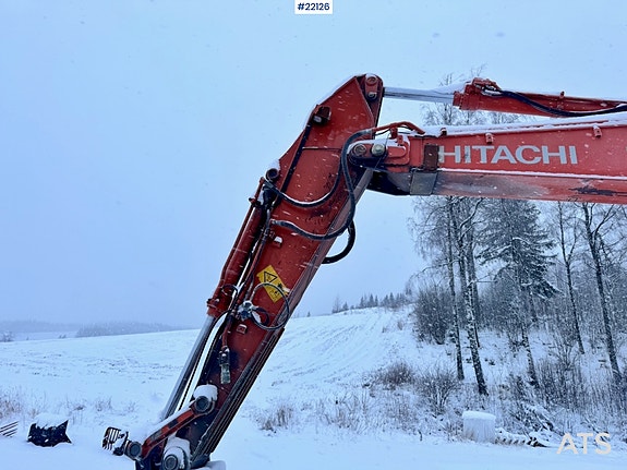 Hitachi ZX300LC-6 Beltegraver m/ Graveskuffe. 12 of 30
