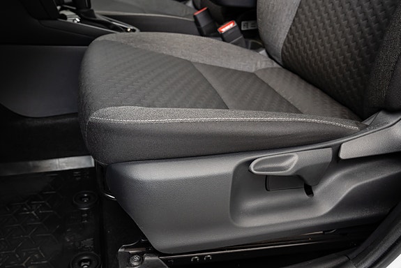 Toyota Yaris Cross 16 of 30