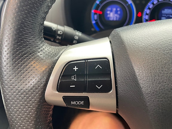 Toyota Auris 26 of 28