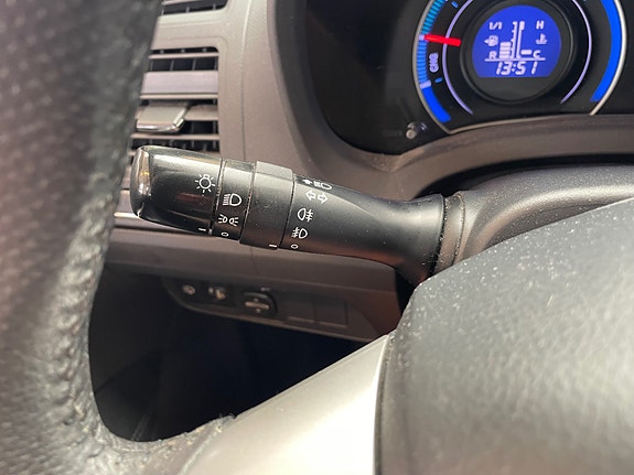 Toyota Auris 25 of 28