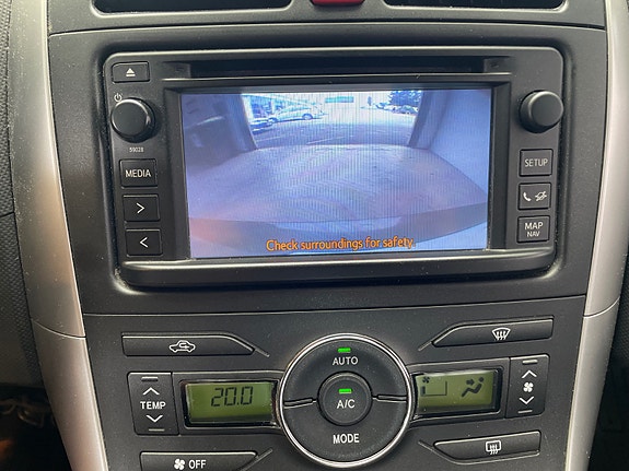 Toyota Auris 17 of 28