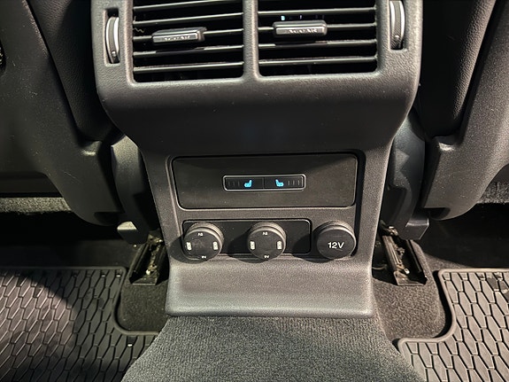 Jaguar F-PACE 26 of 28