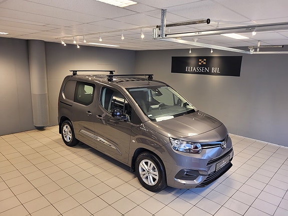Toyota Proace City 2 of 5