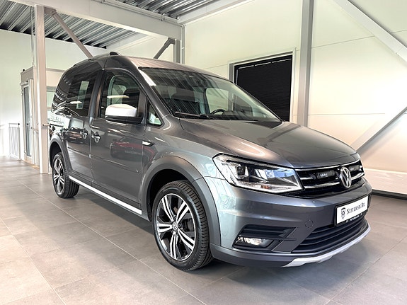 Volkswagen Caddy Alltrack 10 of 15