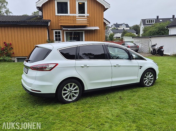 Ford S-MAX 4 of 5
