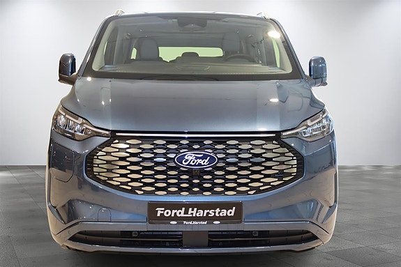 Ford Tourneo Custom 2 of 5
