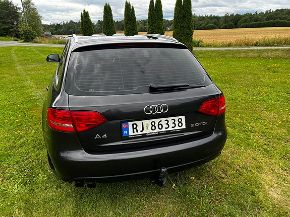Audi A4 3 of 23