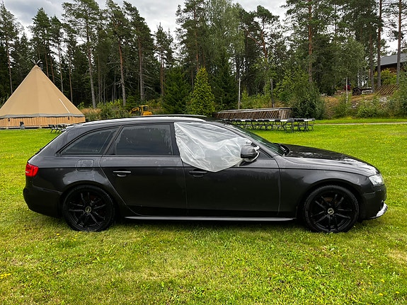 Audi A4 8 of 23