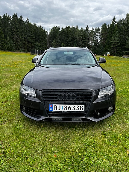 Audi A4 6 of 23
