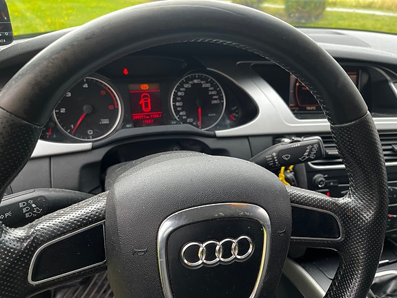 Audi A4 21 of 23