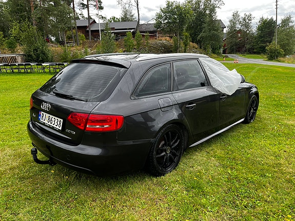 Audi A4 7 of 23