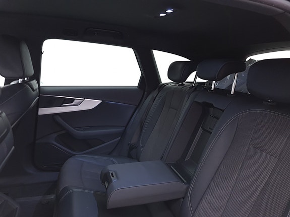 Audi A4 8 of 30