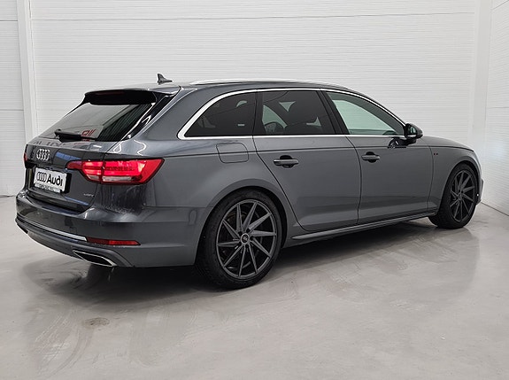 Audi A4 6 of 30