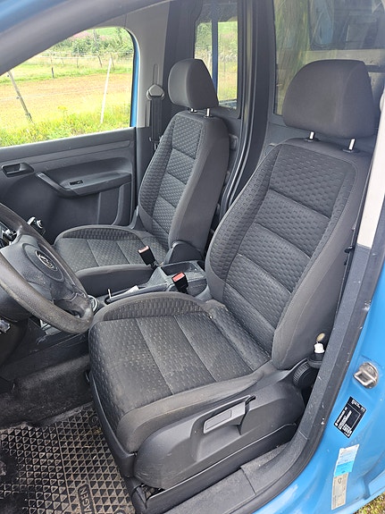 Volkswagen Caddy 9 of 9