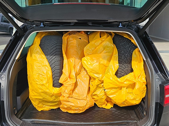 Volkswagen Passat 16 of 18
