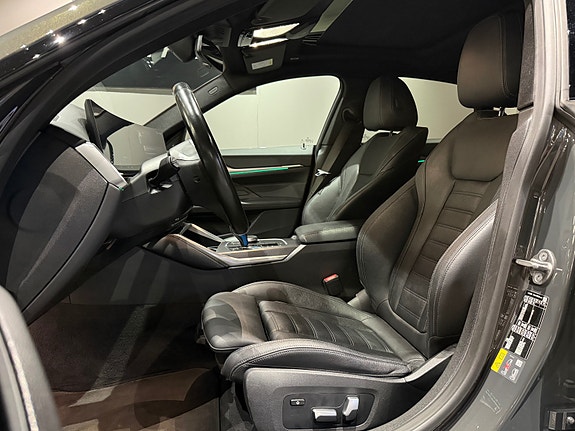 BMW i4 12 of 30