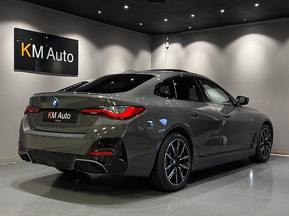 BMW i4 7 of 30