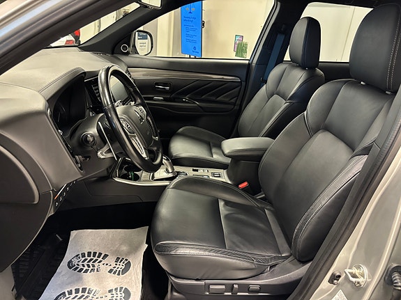 Mitsubishi Outlander 8 of 25