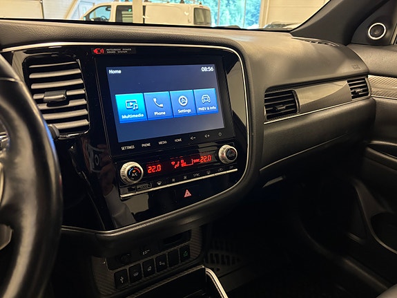 Mitsubishi Outlander 18 of 25