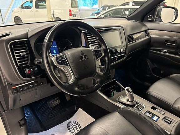 Mitsubishi Outlander 9 of 25