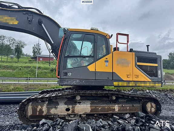 Volvo EC250EL Gravemaskin m/ Boretårn, GPS, Rototilt og 2 skuffer. SE VIDEO 10 of 30