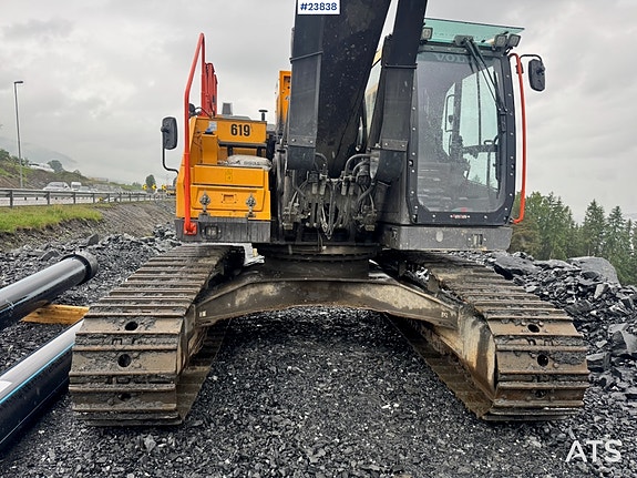 Volvo EC250EL Gravemaskin m/ Boretårn, GPS, Rototilt og 2 skuffer. SE VIDEO 23 of 30