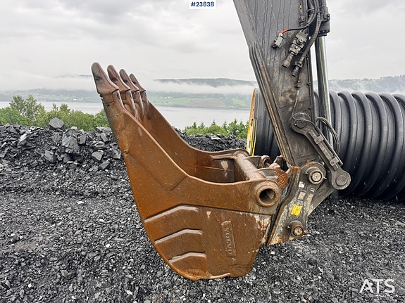 Volvo EC250EL Gravemaskin m/ Boretårn, GPS, Rototilt og 2 skuffer. SE VIDEO 15 of 30
