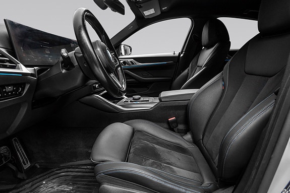 BMW i4 21 of 30