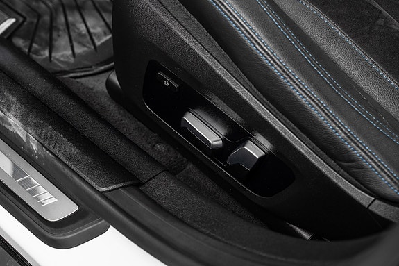 BMW i4 22 of 30