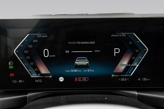 BMW i4 28 of 30