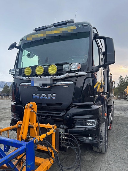 MAN TGS 28.510 6x4 Brøyterigget Tippbil – Underliggende skjær 2 of 5